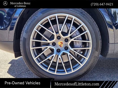 Used 2023 Porsche Cayenne Platinum Edition AWD/4WD image 10