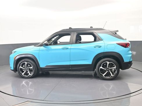 Used 2021 Chevrolet TrailBlazer RS w/ Sun and Liftgate Package FWD image 3