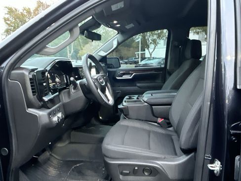 Used 2025 GMC Sierra 1500 Elevation image 16