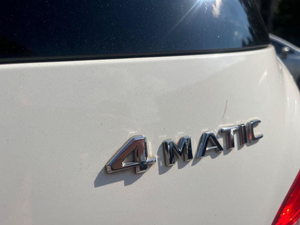 Used 2011 Mercedes-Benz R 350 4MATIC image 10