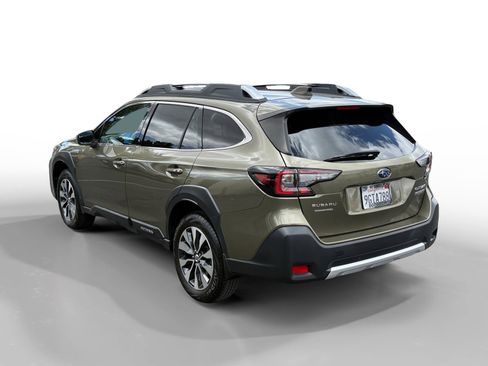 Used 2023 Subaru Outback Touring XT AWD/4WD image 3
