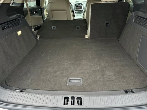 Used 2019 Lincoln Nautilus Select image 15