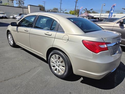 Used 2014 Chrysler 200 LX FWD image 8