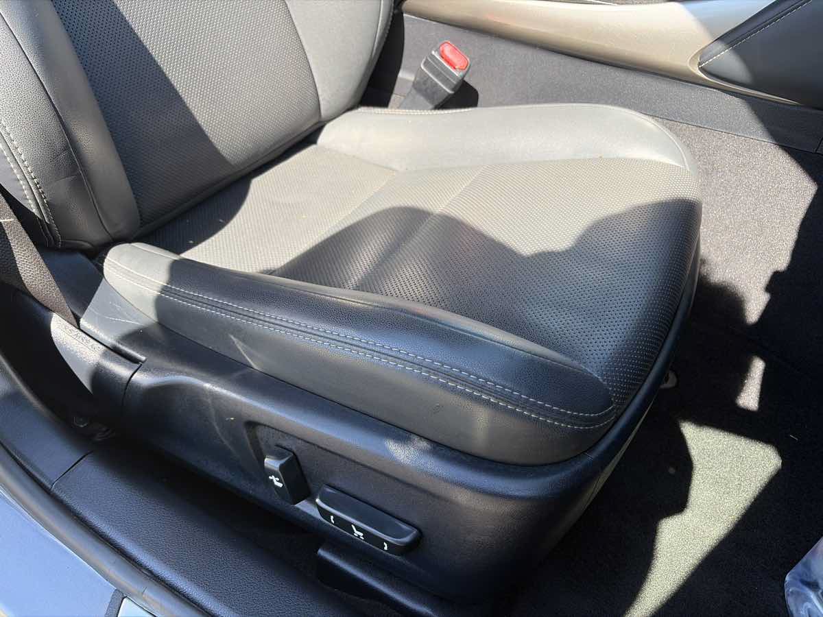Used 2017 Lexus IS 200t w/ Navigation System Package RWD image 29