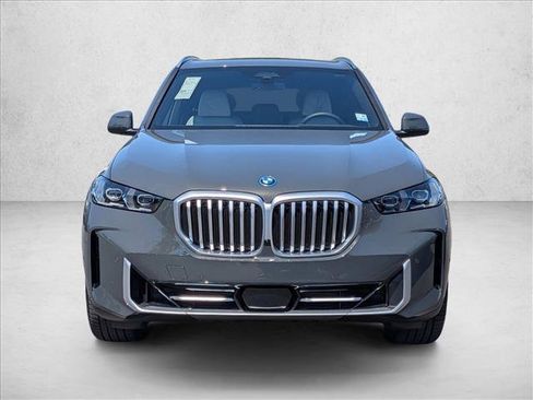 New 2026 BMW X5 xDrive50e AWD/4WD image 5