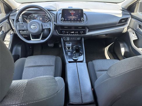 Used 2024 Nissan Rogue SV AWD/4WD image 13