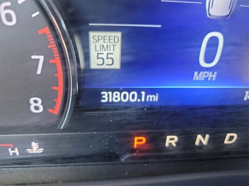 Certified 2022 Ford Explorer XLT w/ Equipment Group 202A image 31