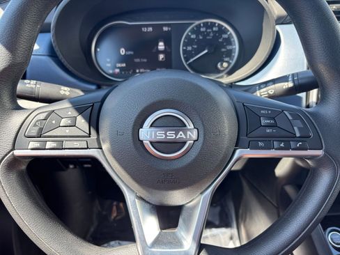 Used 2025 Nissan Versa SV FWD image 25