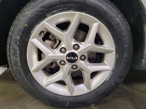 Used 2022 Kia Soul LX w/ Technology Package FWD image 31
