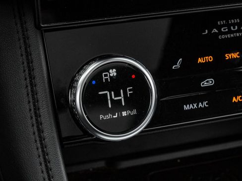 Used 2022 Jaguar F-PACE S image 28