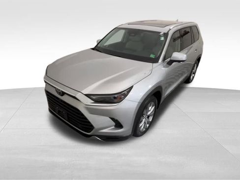 Used 2024 Toyota Grand Highlander Platinum image 10