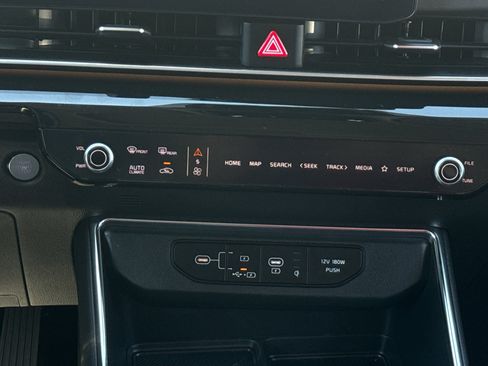 Used 2025 Kia Carnival SX Prestige FWD image 43