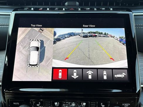 Used 2023 Jeep Grand Cherokee L Summit w/ High Altitude Package AWD/4WD image 25