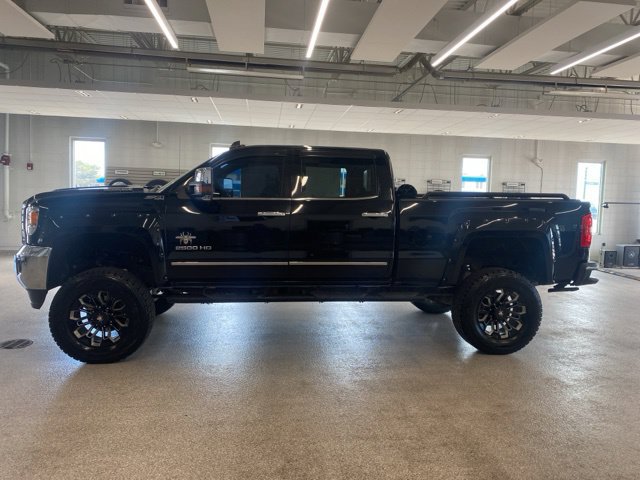 Certified 2018 GMC Sierra 2500 SLT w/ Duramax Plus Package AWD/4WD image 9