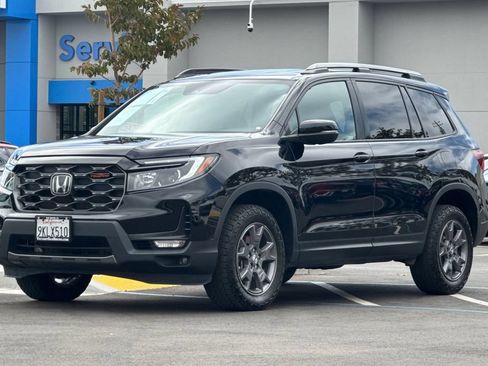 Certified 2024 Honda Passport TrailSport image 8