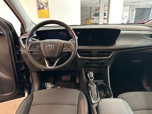 Used 2025 Buick Encore GX Preferred FWD image 33