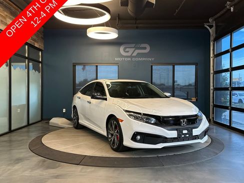 Used 2020 Honda Civic Touring image 1