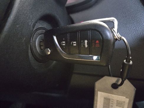 Used 2023 Toyota Corolla LE FWD image 28