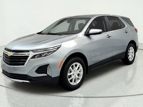 Used 2024 Chevrolet Equinox LT AWD/4WD image 1