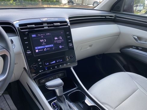 Used 2022 Hyundai Tucson SEL w/ Convenience + Premium Package FWD image 23