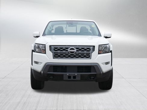 Certified 2023 Nissan Frontier SV w/ SV Convenience Package image 2