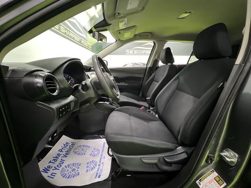 Used 2023 Nissan Kicks S FWD image 16