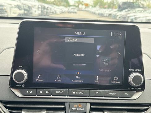 Used 2025 Nissan Altima 2.5 SV FWD image 22