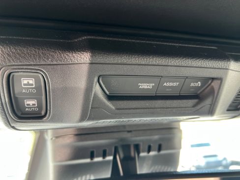 Used 2025 Jeep Wrangler Sahara w/ Safety Group image 24