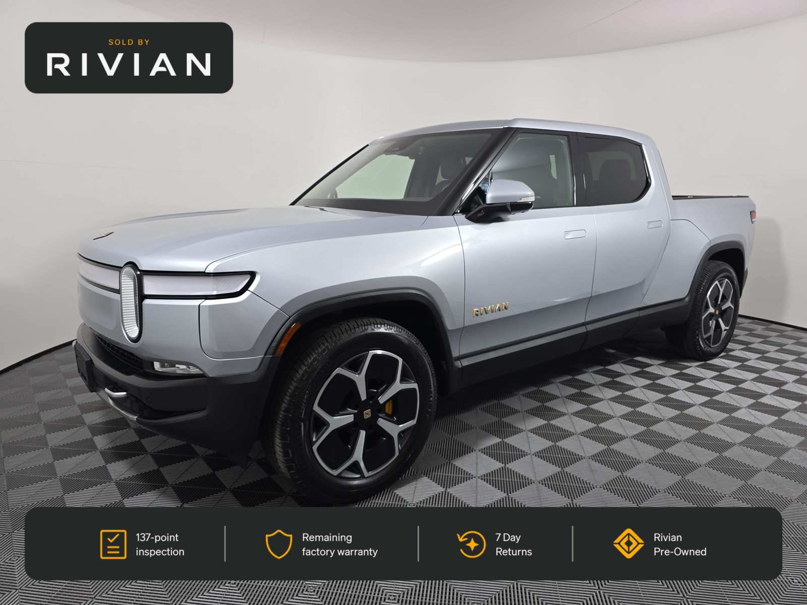 Used 2022 Rivian R1T Adventure AWD/4WD image 1