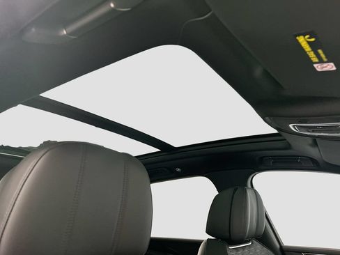 New 2026 Bentley Bentayga Speed AWD/4WD image 17