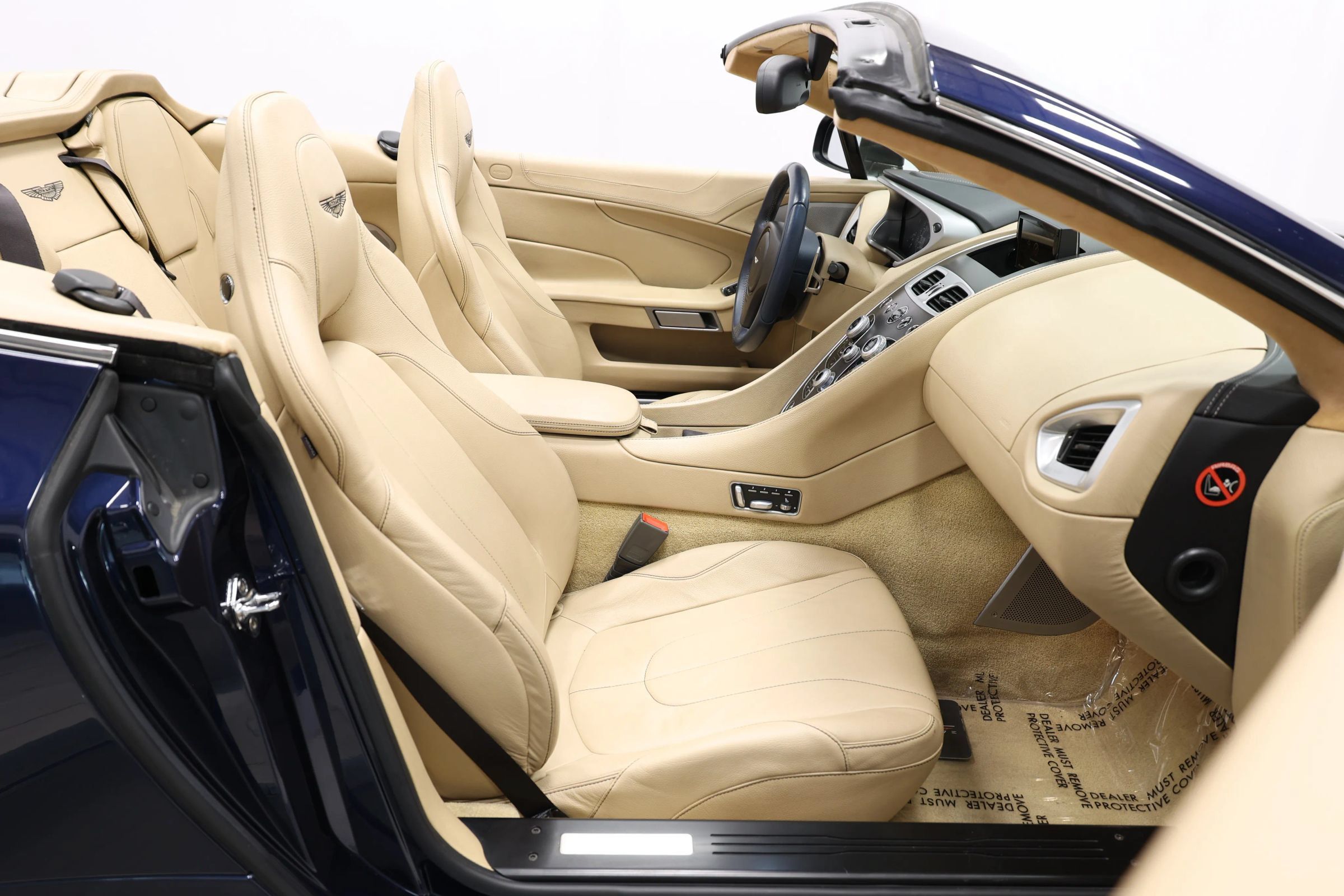 Used 2016 Aston Martin Vanquish Volante RWD image 69