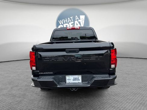 Used 2023 Chevrolet Colorado Trail Boss AWD/4WD image 5