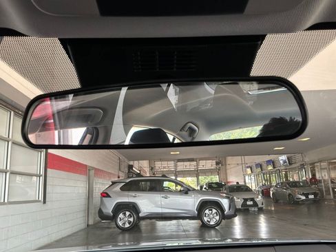 Used 2025 Toyota Camry LE FWD image 19