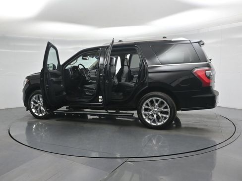 Used 2019 Ford Expedition Platinum RWD image 36