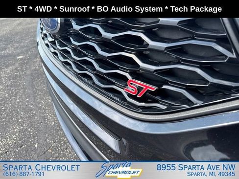 Used 2023 Ford Explorer ST w/ Technology Package AWD/4WD image 9
