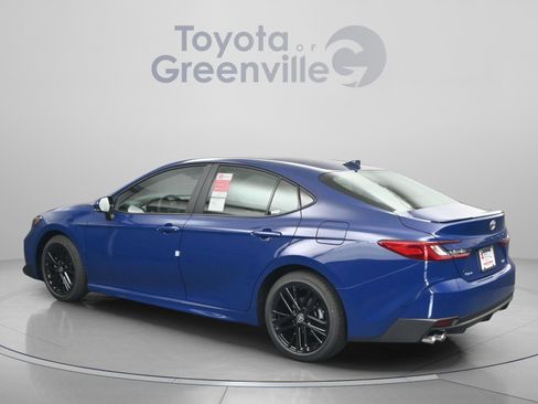 New 2026 Toyota Camry SE FWD image 7