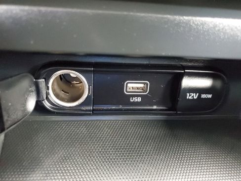 Used 2023 Kia Soul LX image 21