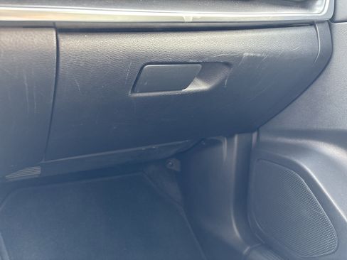 Used 2024 Nissan Rogue SV image 27