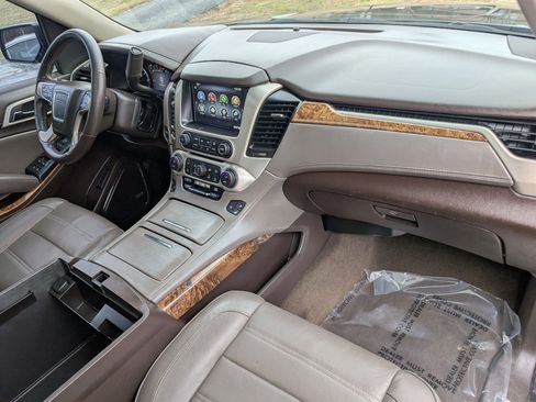 Used 2015 GMC Yukon Denali w/ Premium Package image 41