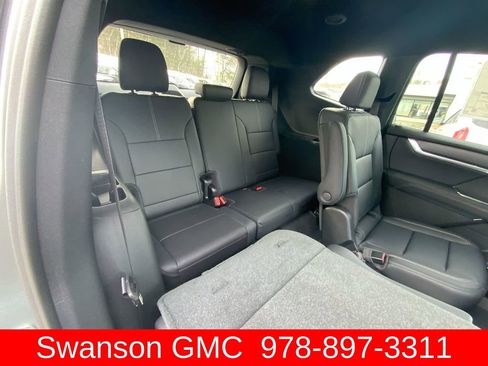 New 2026 GMC Acadia Elevation w/ Elevation Premium Package AWD/4WD image 32