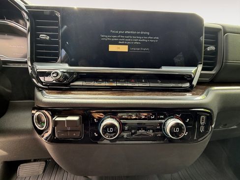 Used 2024 GMC Sierra 1500 Elevation AWD/4WD image 11