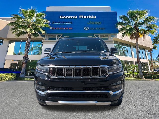 Used 2022 Jeep Grand Wagoneer Series III w/ Rear Seat Video Group 1 AWD/4WD image 3