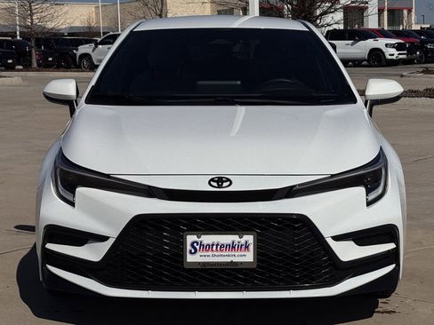 Used 2025 Toyota Corolla SE image 7