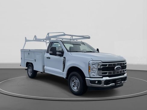 New 2024 Ford F350 XL w/ XL Chrome Package image 3
