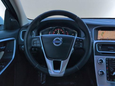 Used 2018 Volvo S60 T5 Inscription AWD/4WD image 18