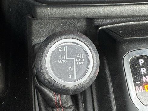 Used 2021 Jeep Wrangler Unlimited Rubicon image 23