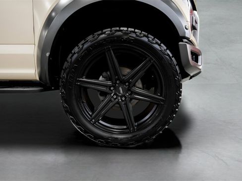 Used 2020 Ford F150 Raptor w/ Equipment Group 802A Luxury image 13