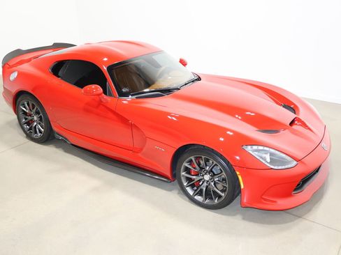 Used 2013 SRT Viper GTS w/ GTS Laguna Interior Pkg image 47