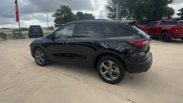 Used 2025 Ford Escape ST-Line Select AWD/4WD image 6