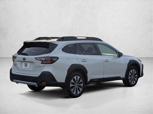 Used 2024 Subaru Outback Limited image 5